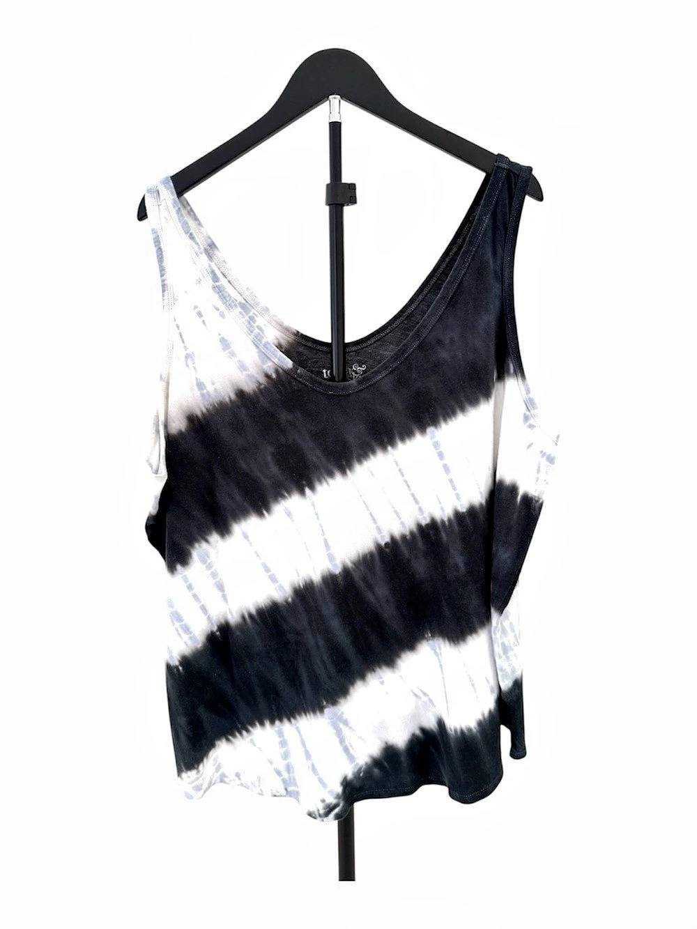 Terra & Sky Everyday Essential Layering Tank Top Black & White 2X Like New